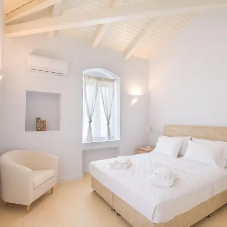 Spacious In Peloponnese With Pool *