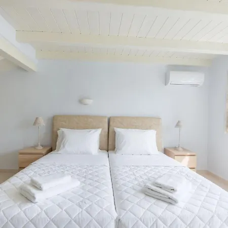 Spacious In Peloponnese With Pool Βίλα Πόρτο Χέλι