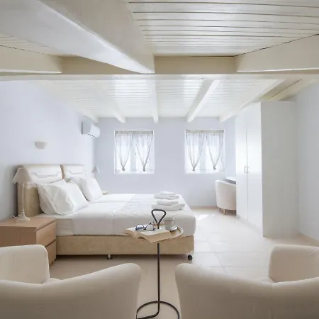 Spacious In Peloponnese With Pool ポルト・ヘリ